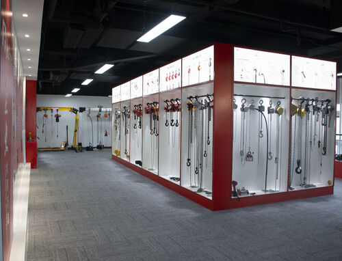 Son şirket haberleri Modern Endüstride Bir Jentan Alüminyum Zincirli Vinç İçin En İyi 5 Uygulama